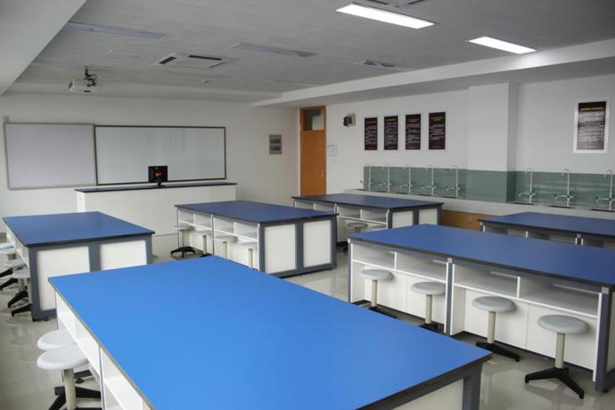 ����̽��