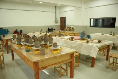 ���ս���