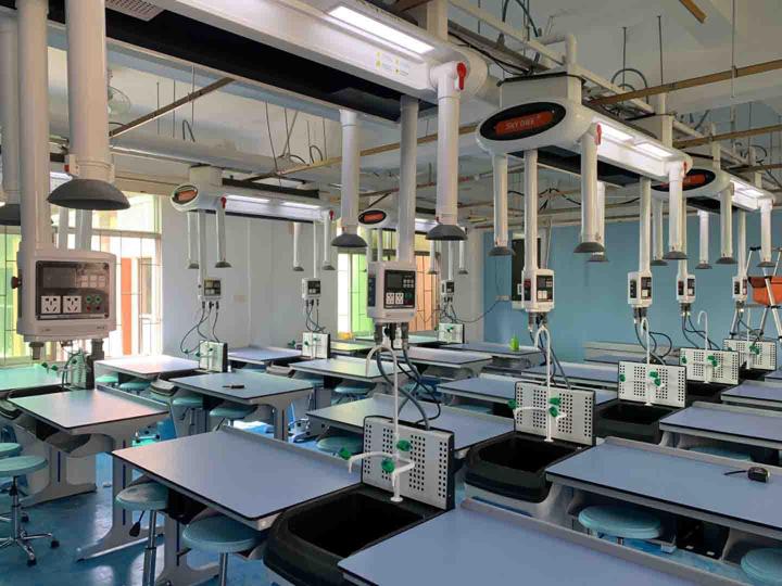 ��ѧʵ����